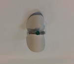 BAGUE EMERAUDE ET DIAMANTS OR BLANC 18 CARATS