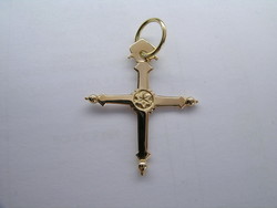 CROIX TRADITIONNELLE DE SAVOIE OU JEANNETTE OR  ROSE 18K