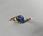 BAGUE SAPHIR ET DIAMANTS OR JAUNE 18 CARATS