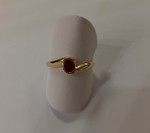 BAGUE RUBIS OVALE OR JAUNE 18 CARATS