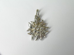 PENDENTIF DE MONTAGNE EDELWEISS OR BLANC 18k